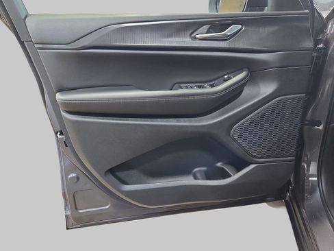 New 2026 Jeep Grand Cherokee L 4WD image 30
