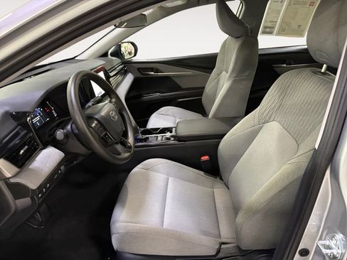 Used 2026 Toyota Camry LE image 13