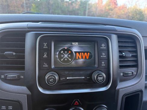 Used 2013 RAM 1500 Express image 28