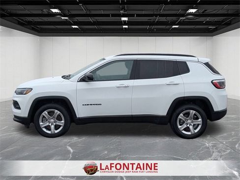 Certified 2024 Jeep Compass Latitude image 2