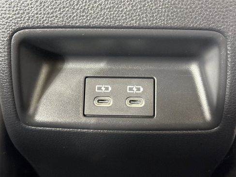 Certified 2025 Toyota Corolla XLE image 36