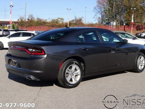 Used 2022 Dodge Charger SXT image 5
