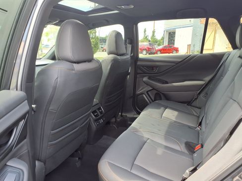 Used 2025 Subaru Outback Wilderness AWD/4WD image 33