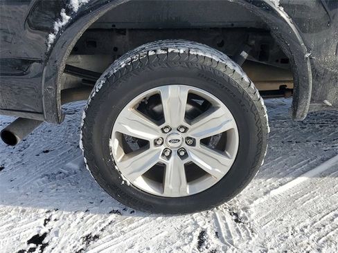 Used 2018 Ford F150 Platinum w/ Equipment Group 701A Luxury image 5