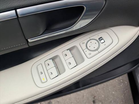 Certified 2023 Hyundai Sonata Limited FWD image 28