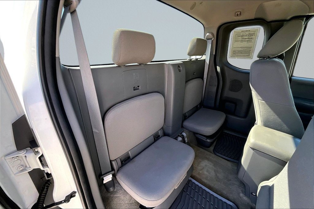 Used 2015 Nissan Frontier S RWD image 23