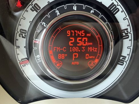 Used 2012 FIAT 500 Pop FWD image 15