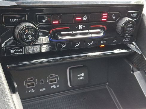 New 2025 Jeep Grand Cherokee Altitude image 11