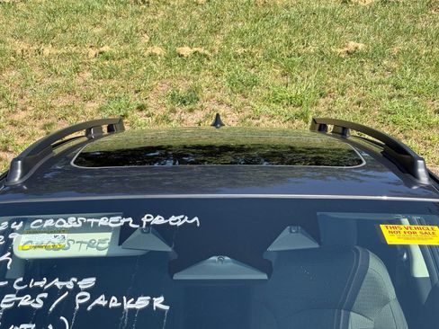 Certified 2024 Subaru Crosstrek 2.0i Premium AWD/4WD image 7