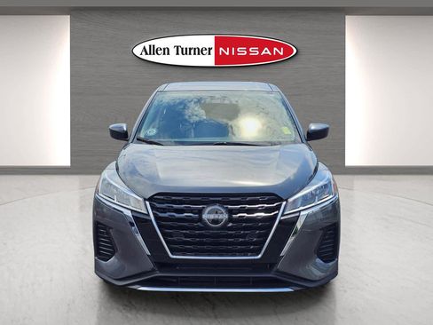 Used 2024 Nissan Kicks S image 2