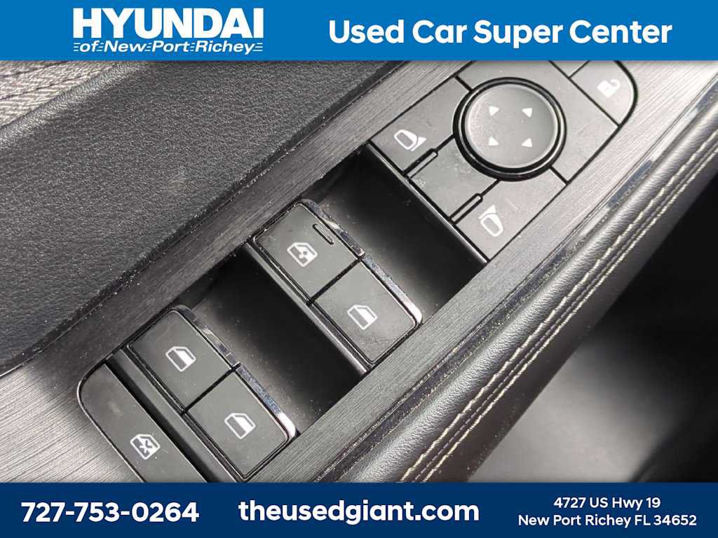 Used 2022 Nissan Rogue SV FWD image 25