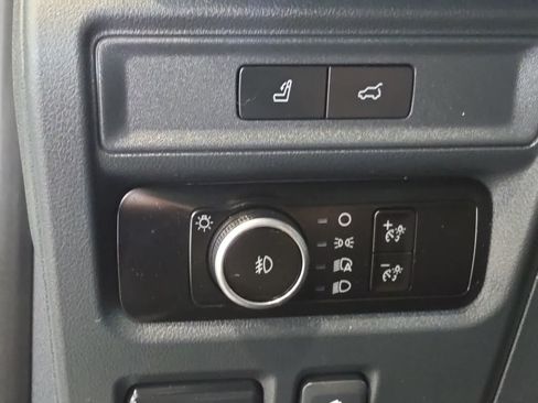 Used 2023 Ford Expedition Limited AWD/4WD image 23