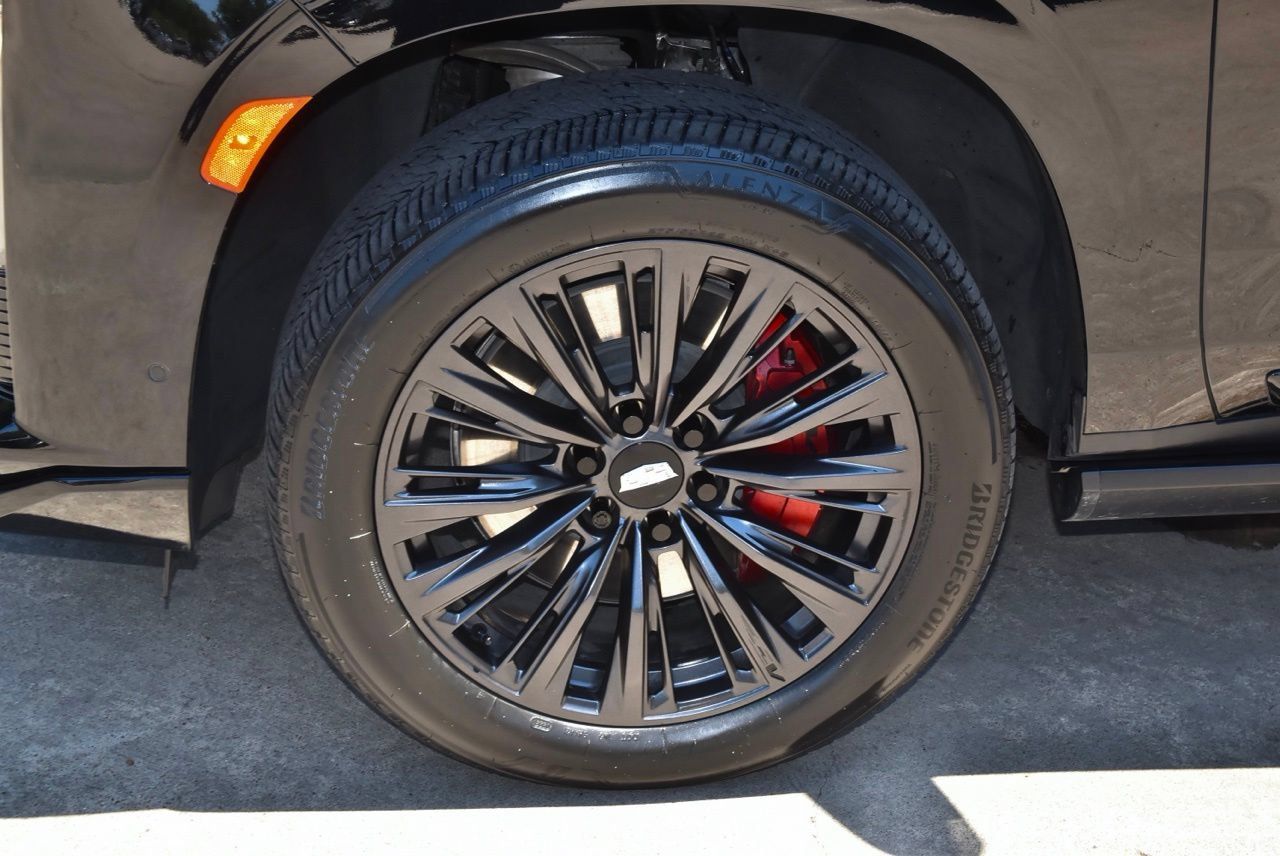Used 2023 Cadillac Escalade V w/ LPO, ONYX Package AWD/4WD image 43