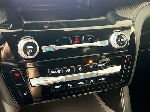 Certified 2023 Ford Explorer ST-Line AWD/4WD image 25