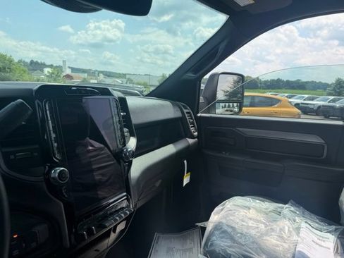 New 2026 RAM 2500 Tradesman AWD/4WD image 22