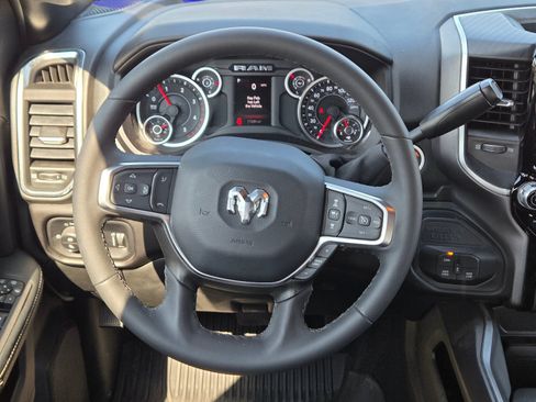 Used 2025 RAM 2500 Big Horn AWD/4WD image 20