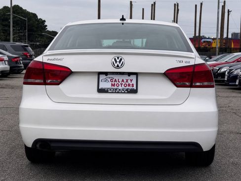 Used 2014 Volkswagen Passat 1.8T Sport FWD image 5