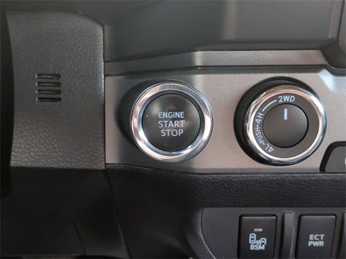 Certified 2019 Toyota Tacoma TRD Sport image 22