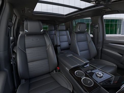 New 2026 Cadillac Escalade Luxury w/ Touring Package AWD/4WD image 16