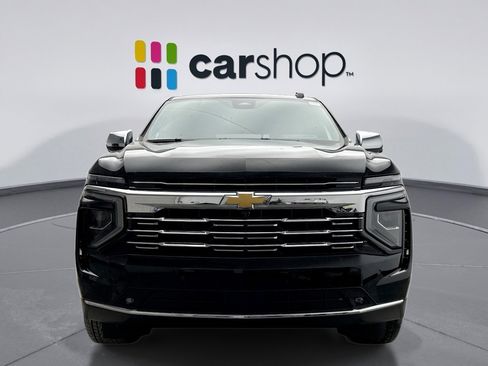 Used 2025 Chevrolet Suburban Premier image 8