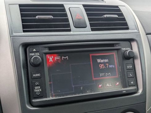 Used 2013 Toyota Corolla S image 14