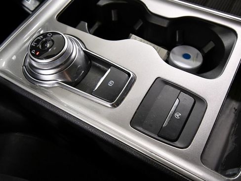 Used 2024 Ford Edge SEL w/ Convenience Package image 26