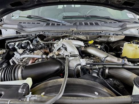 Used 2022 Ford F250 Lariat w/ Chrome Package image 34