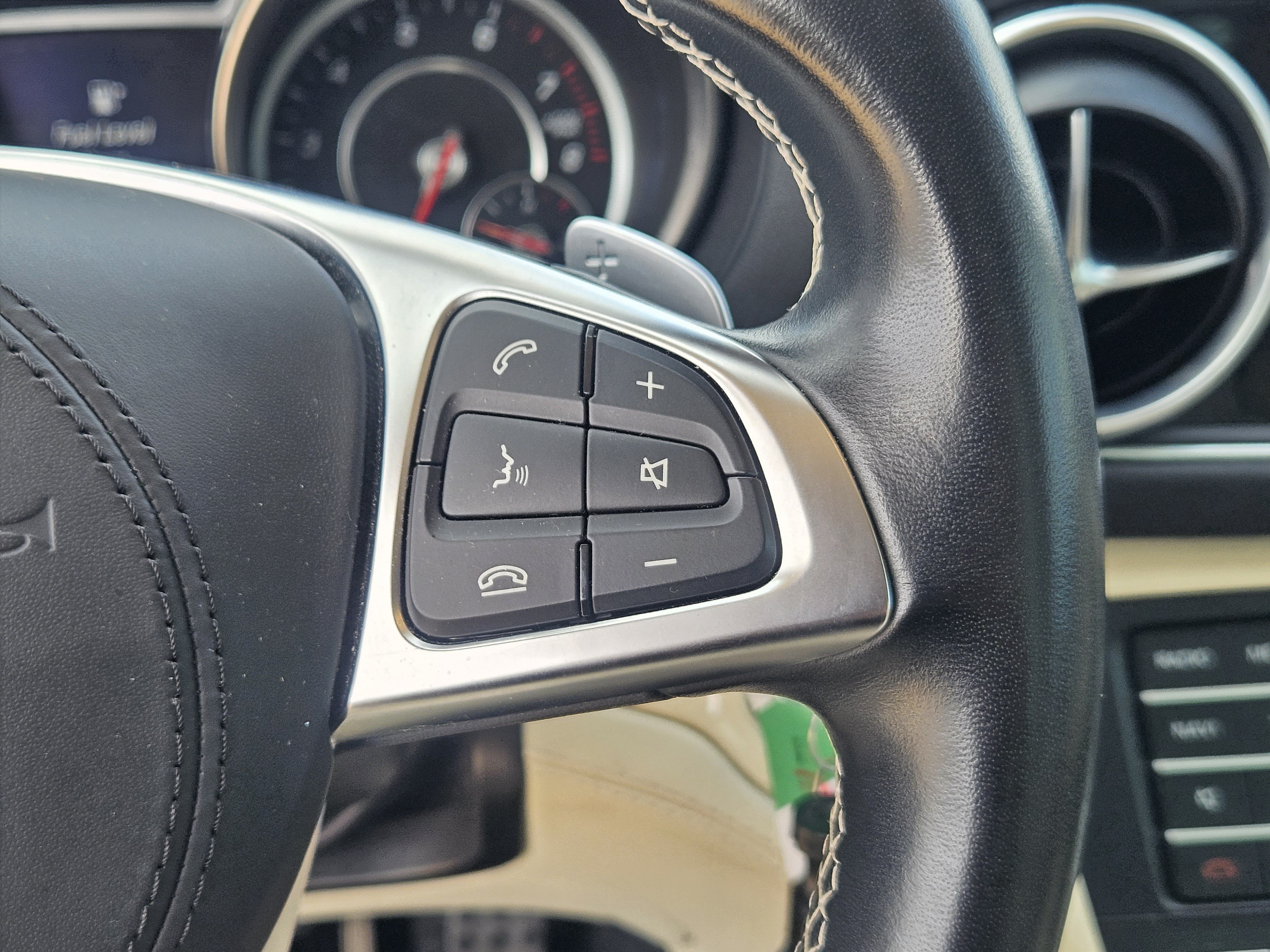 Used 2017 Mercedes-Benz SL 450 image 27