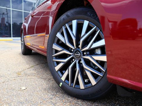 New 2026 Nissan Altima 2.5 SV FWD image 16