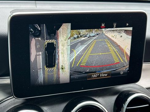 Used 2019 Mercedes-Benz GLC 300 4MATIC image 26