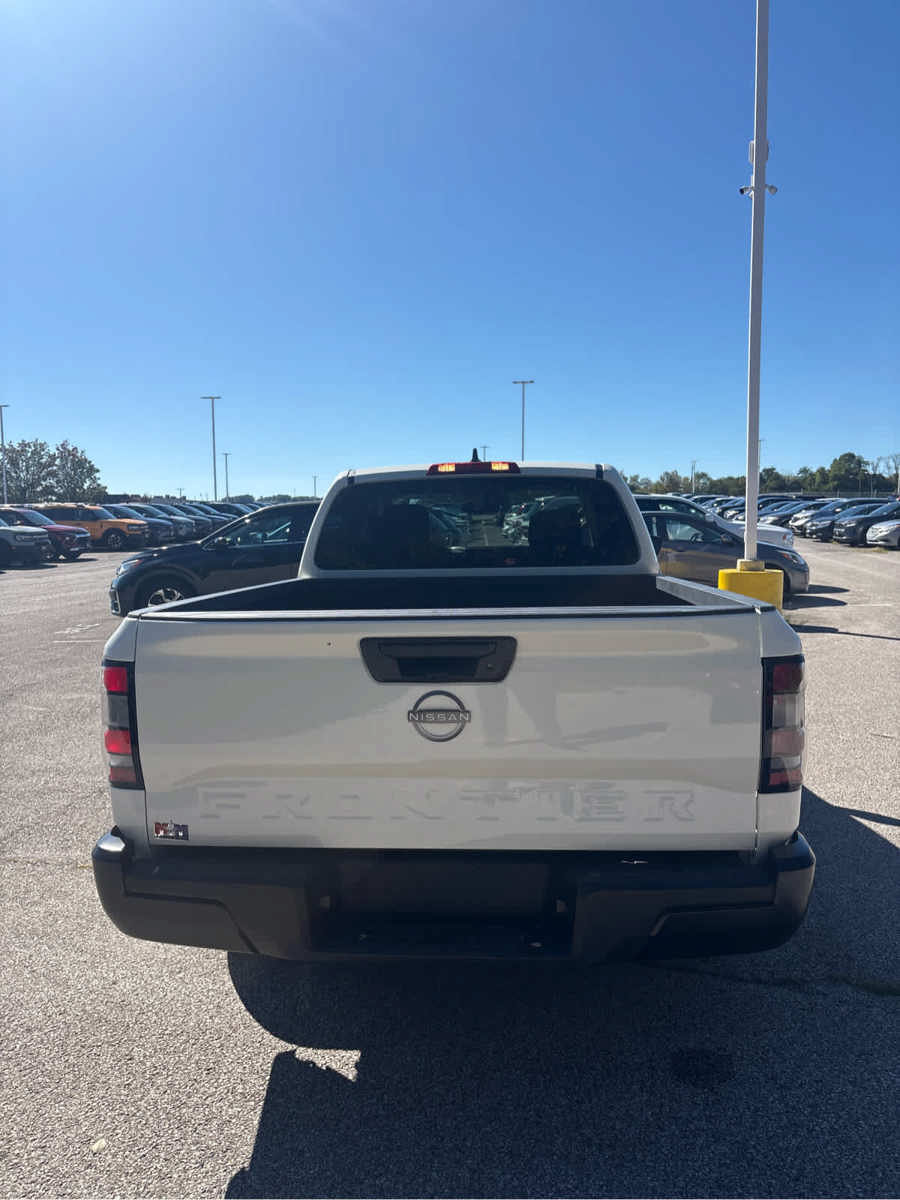 Used 2022 Nissan Frontier S RWD image 21