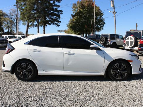 Used 2017 Honda Civic EX image 6