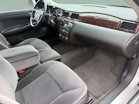 Used 2012 Chevrolet Impala LT FWD image 25