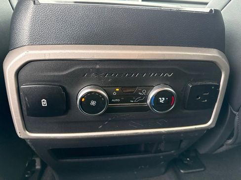 Used 2024 Ford Expedition XLT RWD image 13