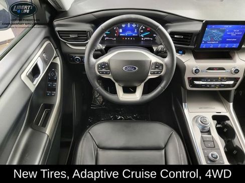 Used 2023 Ford Explorer XLT w/ Equipment Group 202A AWD/4WD image 25