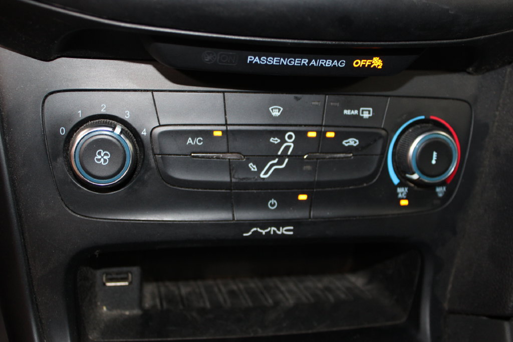 Used 2017 Ford Focus ST FWD image 26