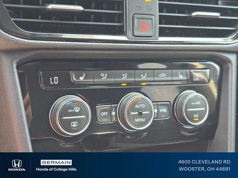 Used 2024 Volkswagen Taos SE FWD image 29