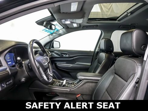 Used 2021 GMC Acadia SLT w/ Elevation Edition image 13