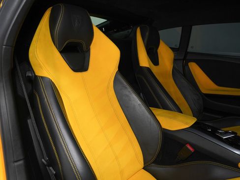 Used 2015 Lamborghini Huracan LP 610-4 AWD/4WD image 27