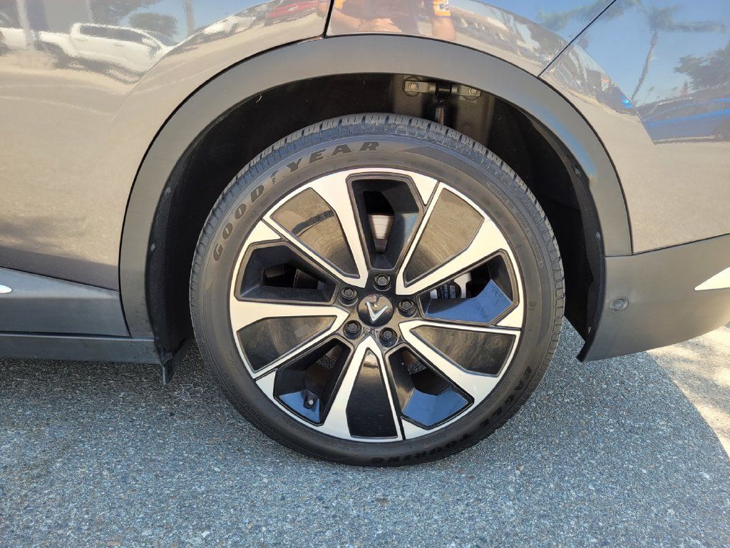 Used 2023 VinFast VF 8 Plus AWD/4WD image 37