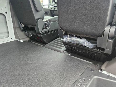 New 2025 Ford Transit 150 Low Roof image 30