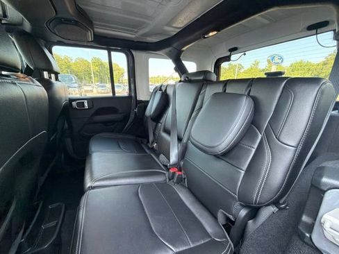 Used 2023 Jeep Wrangler Unlimited Sahara w/ Cold Weather Group AWD/4WD image 15