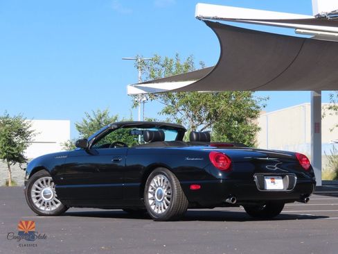 Used 2004 Ford Thunderbird image 2