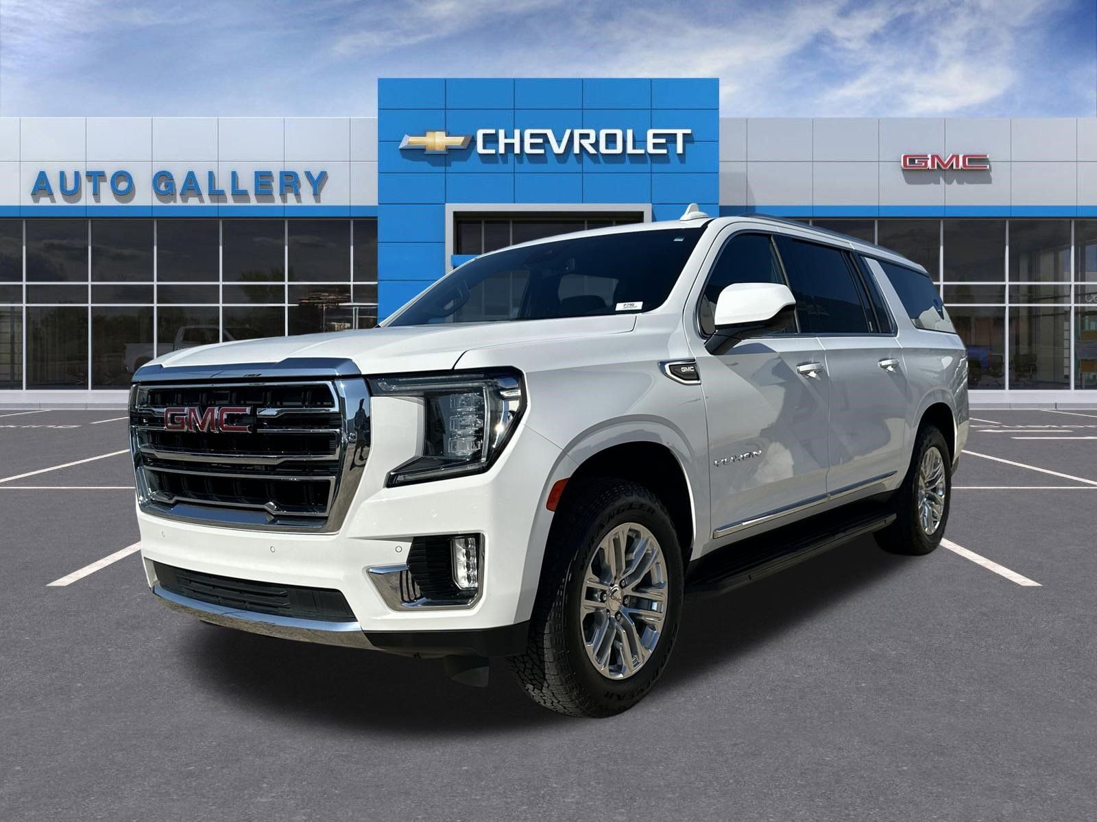 Certified 2024 GMC Yukon XL SLT RWD image 1
