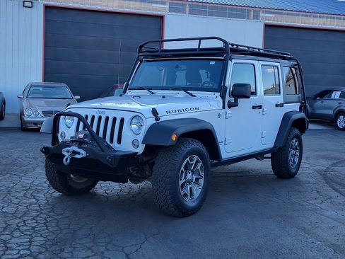 Used 2014 Jeep Wrangler Unlimited Rubicon w/ Max Tow Package image 1