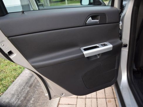 Used 2011 Volvo V50 T5 image 72