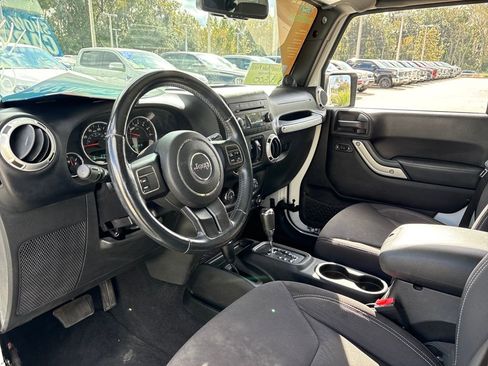 Used 2013 Jeep Wrangler Unlimited Sahara w/ Trailer Tow Group image 6