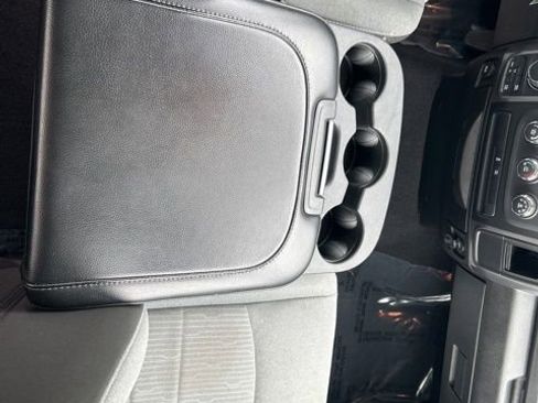 Used 2024 RAM 1500 Classic SLT image 14