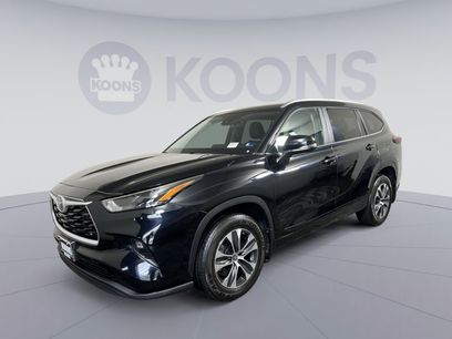 Used 2024 Toyota Highlander XLE