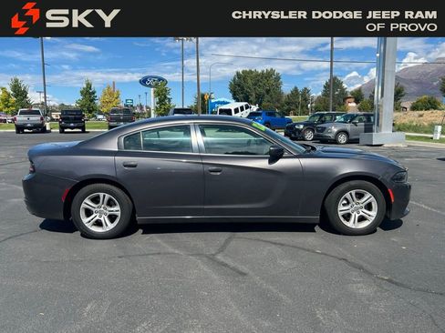 Used 2021 Dodge Charger SXT w/ Leather Interior Group image 7